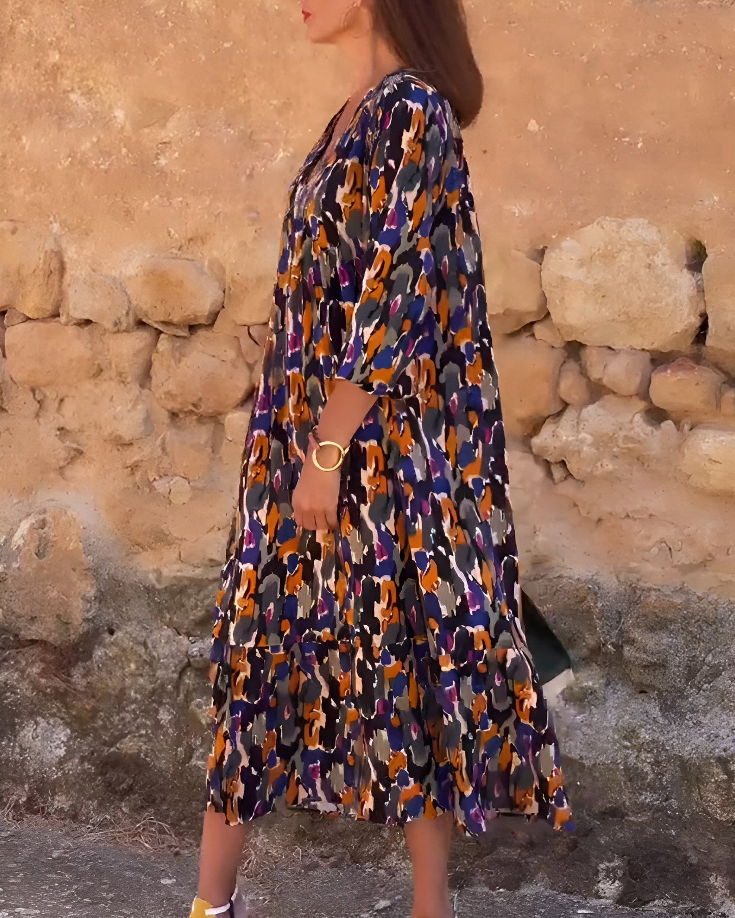 Renée | Vintage jurk met V-hals en romantische mouwen
