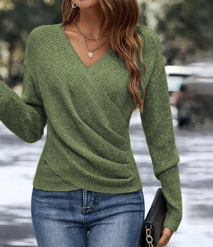 Leah | Green V-Neck Sweater