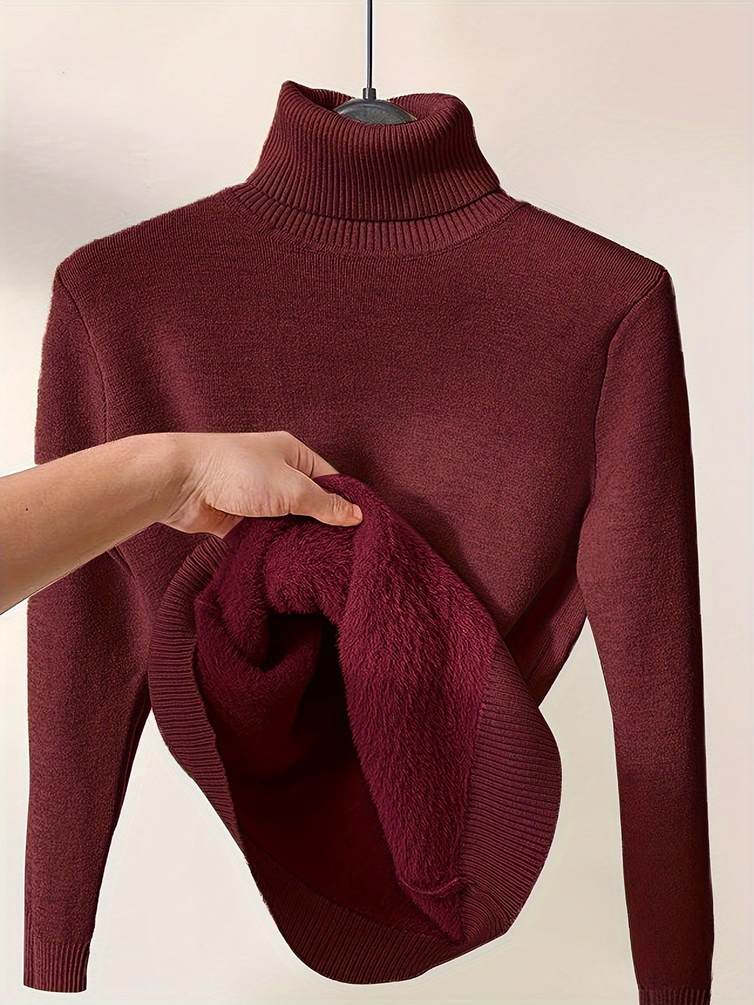 Noelle | Classic Turtleneck Pullover