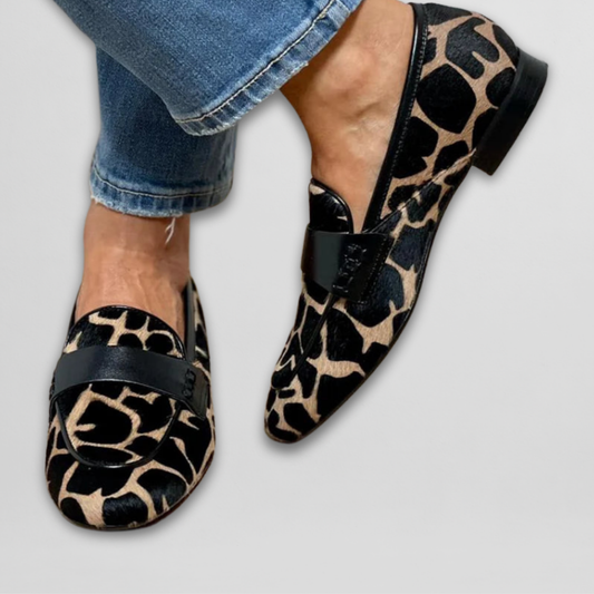Thérèse | Loafers met dierenprint en decoratieve afwerking