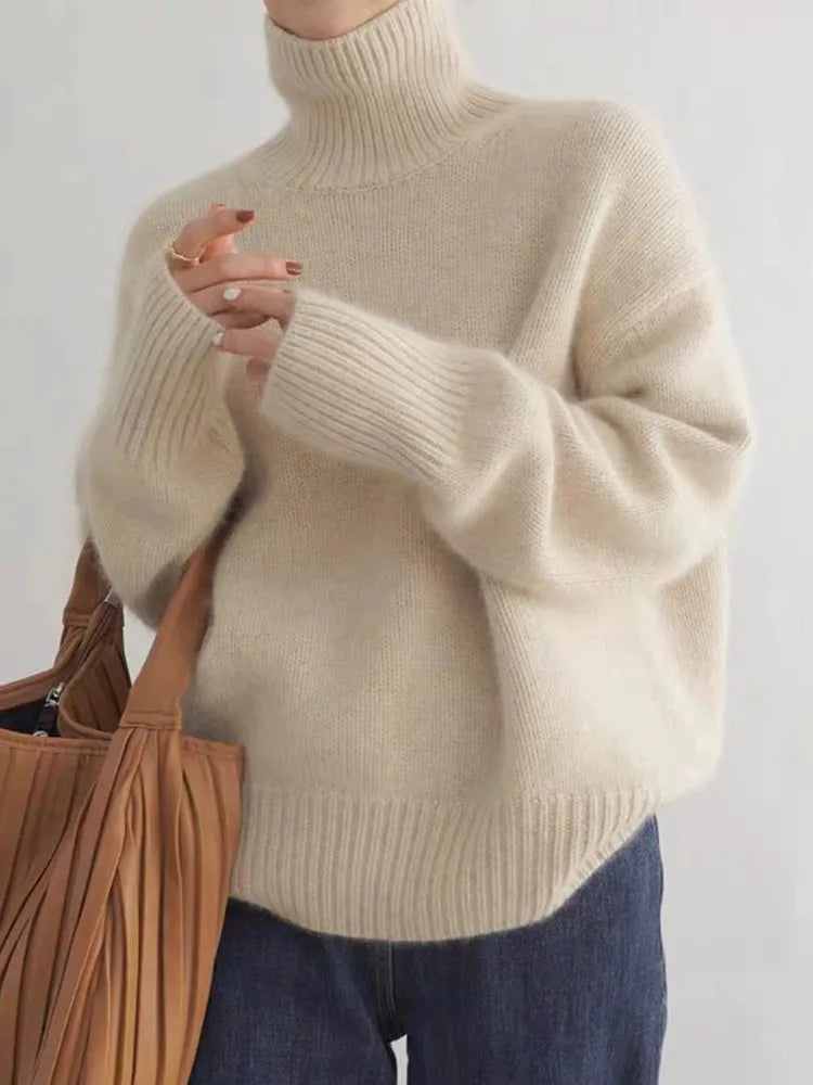 Caroline | Cashmere Turtleneck with Timeless Softness